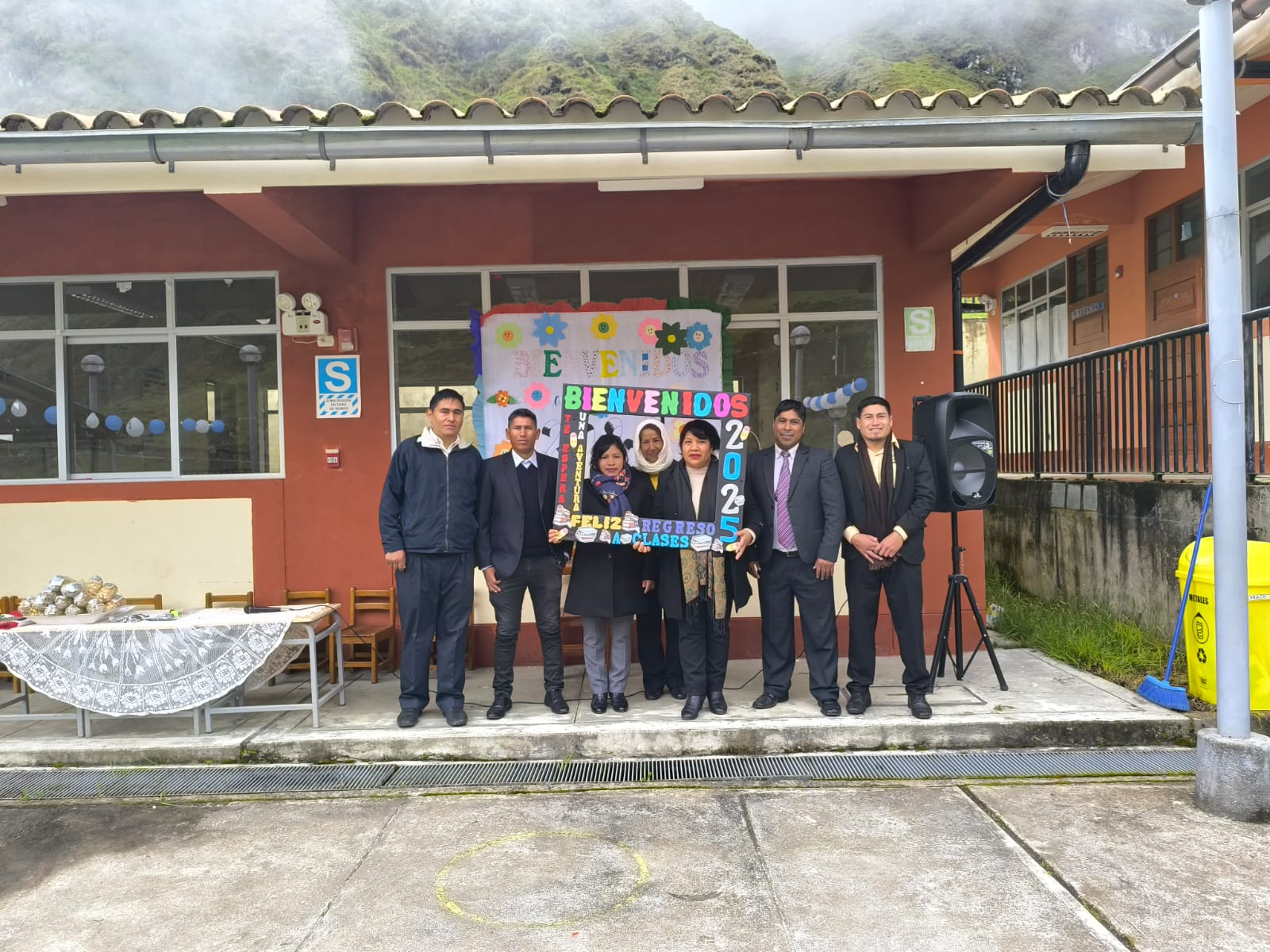 La familia sanmartiniana le da la cordial bienvenida al campus virtual de la IE 38621 para aprender y crecer juntos al ritmo de la vanguardia tecnológica. 